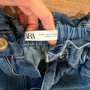 Zara jeans